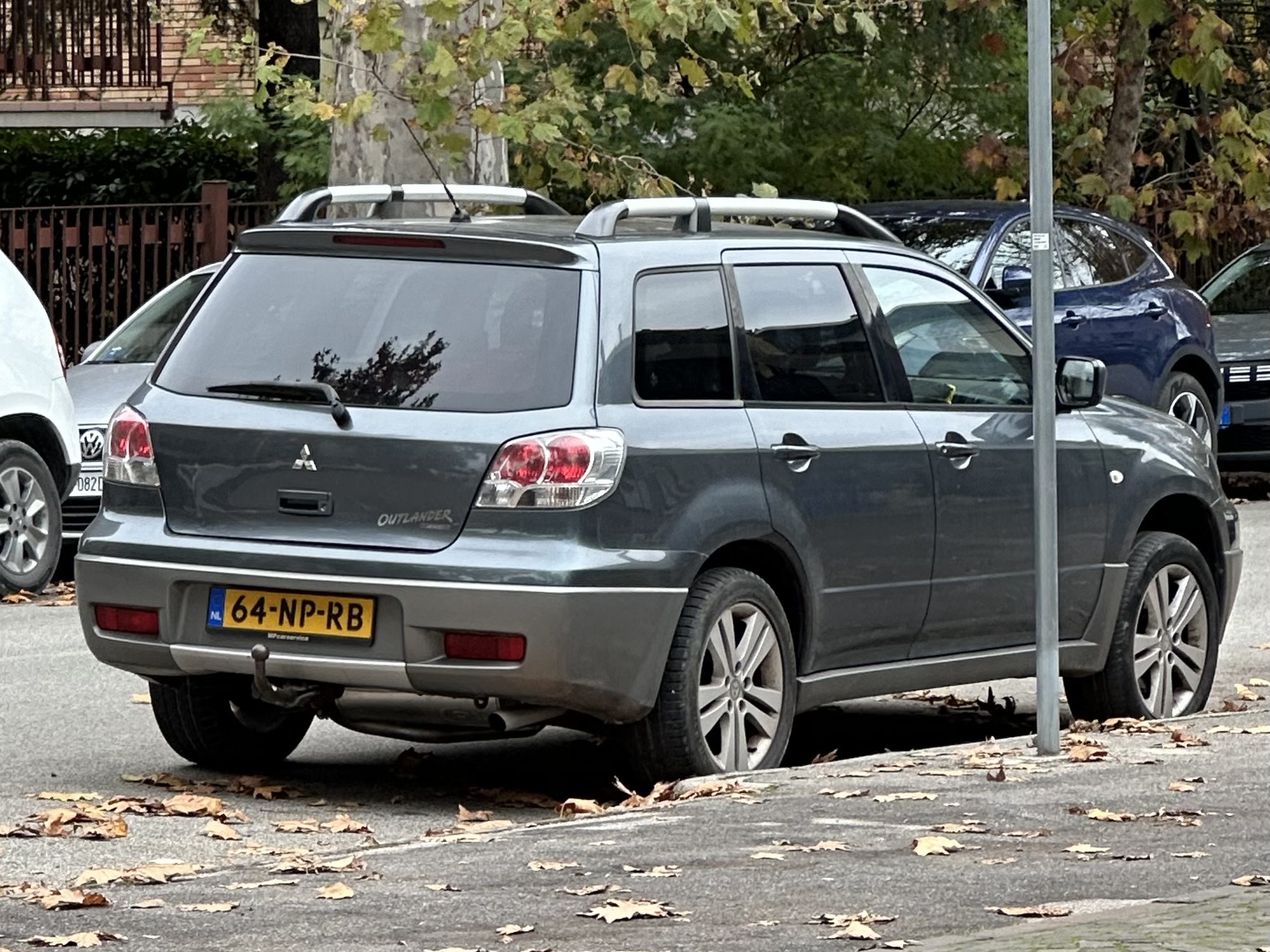 64-NP-RB, Mitsubishi Outlander 1st gen (CU/ZE/ZF), 2003–2008