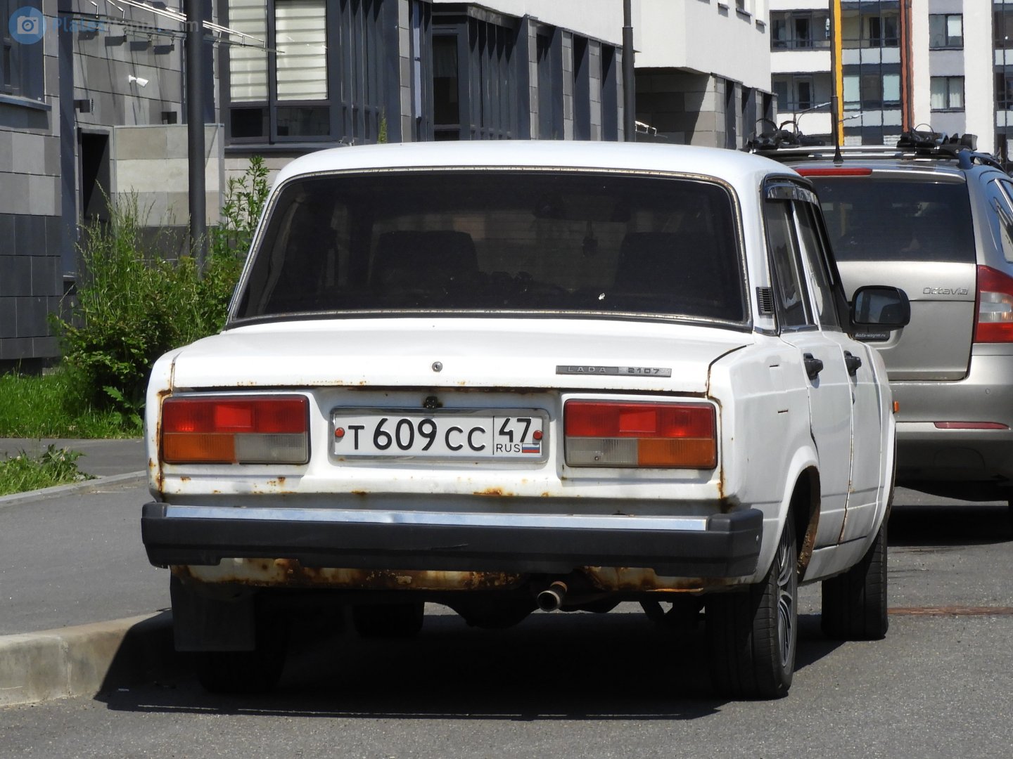 т 609 сс 47, Lada (VAZ) 2107 Жигули (Nova / Riva / Signet / 1500), 1982–2014