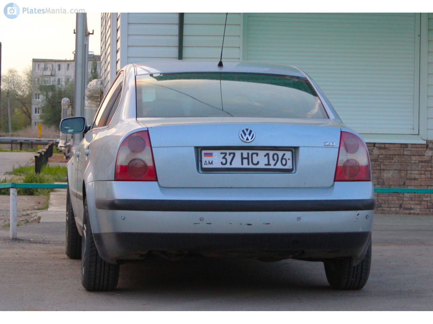37 HC 196, Volkswagen Passat 5th gen Sedan (B5.5; 3BG), facelift, 2000–2005