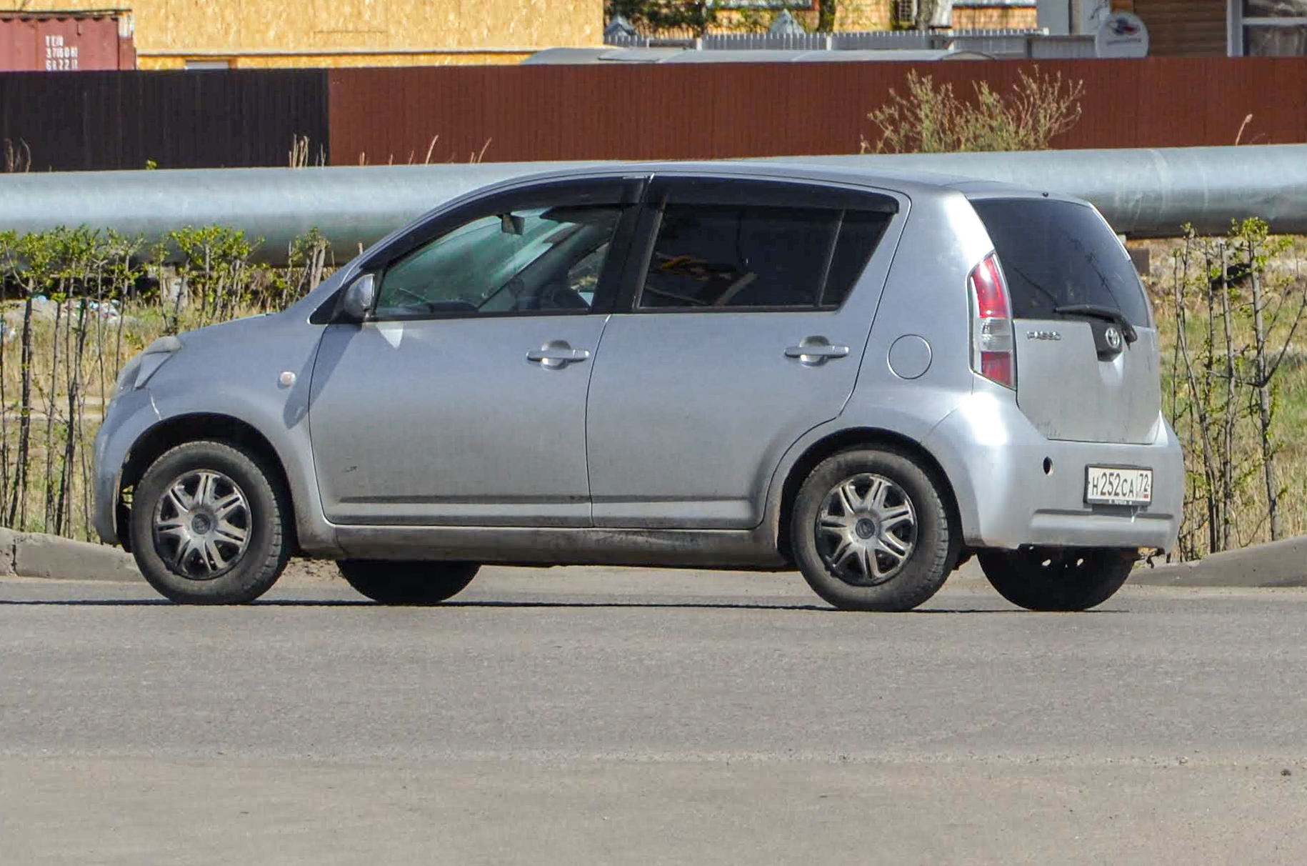 н 252 са 72, Toyota Passo 1st gen (M300), 2004–2010