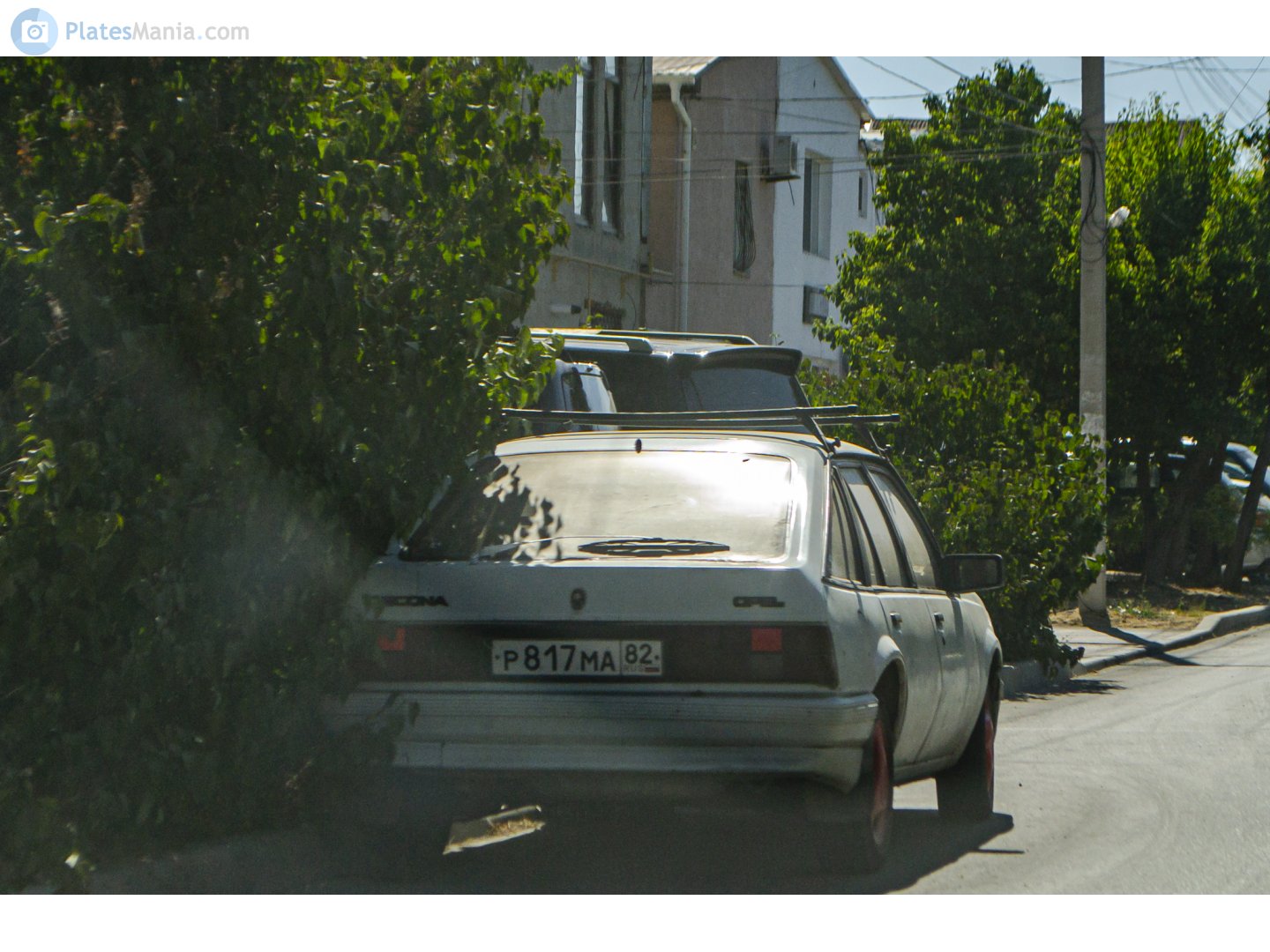 р 817 ма 82, Opel Ascona 3rd gen CC Liftback (C), 1981–1988
