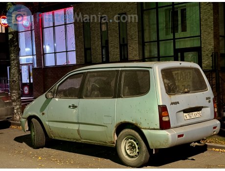 х101ху43, Lada (VAZ) 2120 Надежда