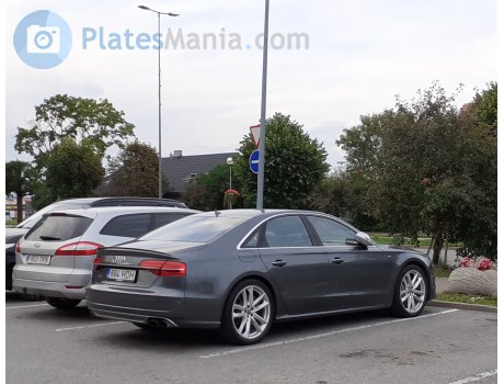664 HDH, Audi S8