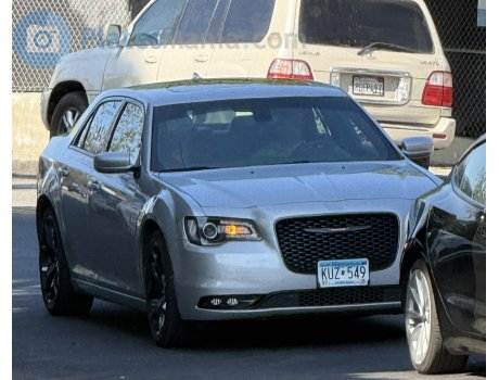 KUZ-549, Chrysler 300/300C