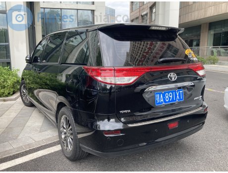 鄂A·891XT, Toyota Previa