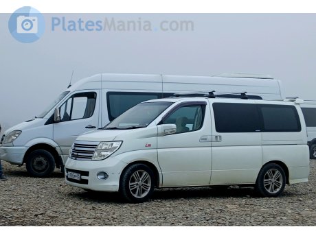 у905рр05, Nissan Elgrand