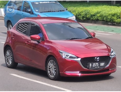 B 2575 UOY, Mazda 2