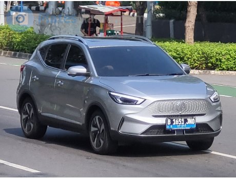 B 1651 JNO, MG ZS SUV