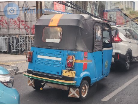 B 4095 TZA, TVS King