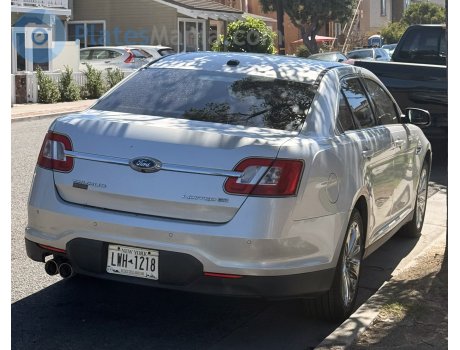 LWH-1218, Ford Taurus