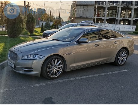 с812тн797, Jaguar XJ