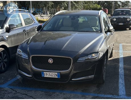 FP 742 ZN, Jaguar XF