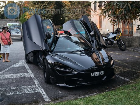PEZ 433, McLaren 720S