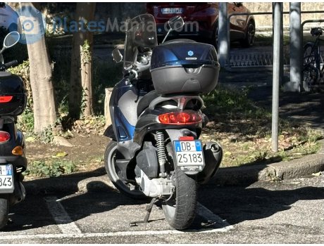 DB 25183, Piaggio Beverly