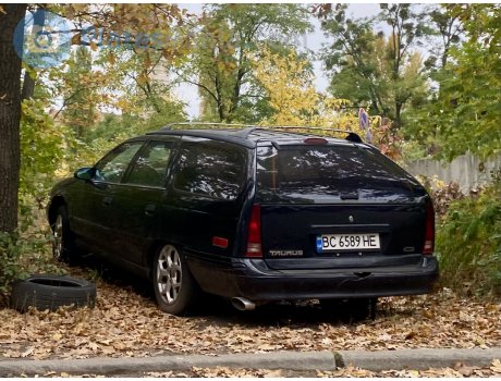 BC 6589 HE, Ford Taurus