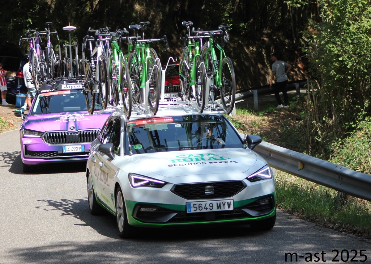 5649 MYW, SEAT León 4th gen SportsTourer (KL8), 2020–