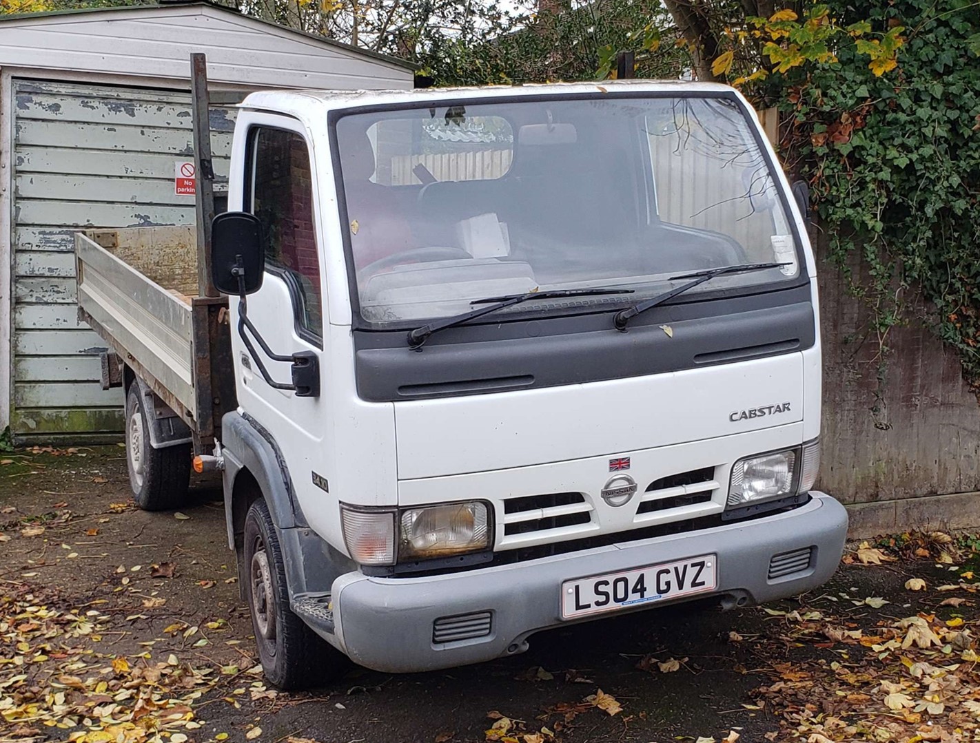 LS04GVZ, Nissan Cabstar 4th gen (F23), 1992–2011