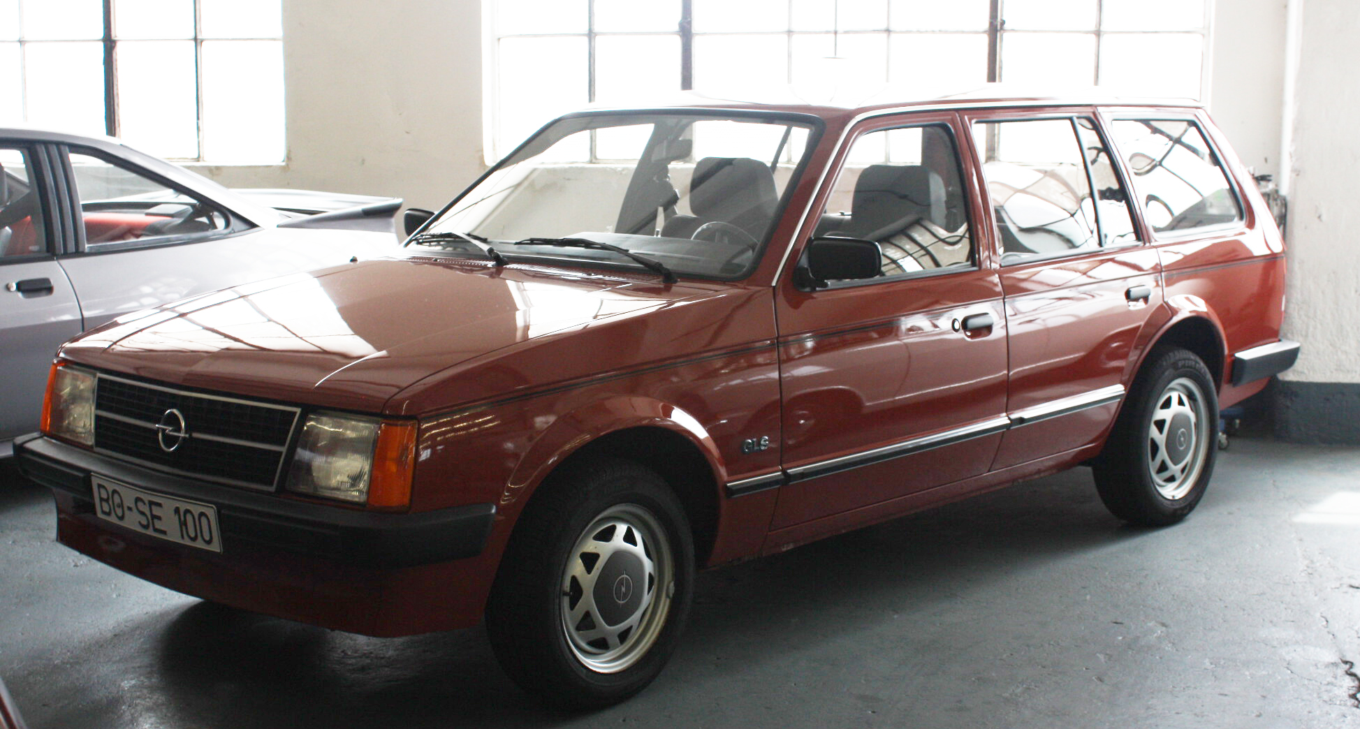 BO SE 100, Opel Kadett 4th gen 5-door Caravan (D), 1979–1984