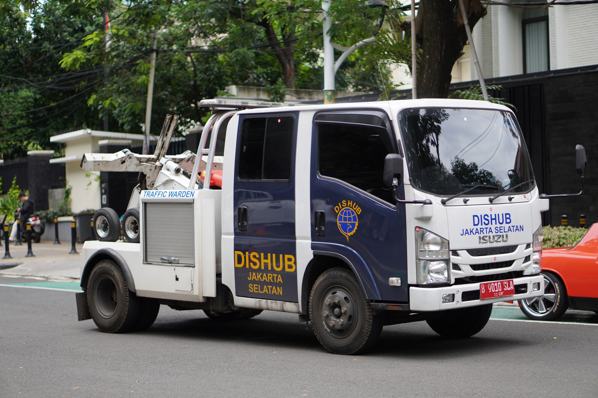 B 9010 SLA, Isuzu Elf 6th gen NKR55 (ID-market), 2007­–