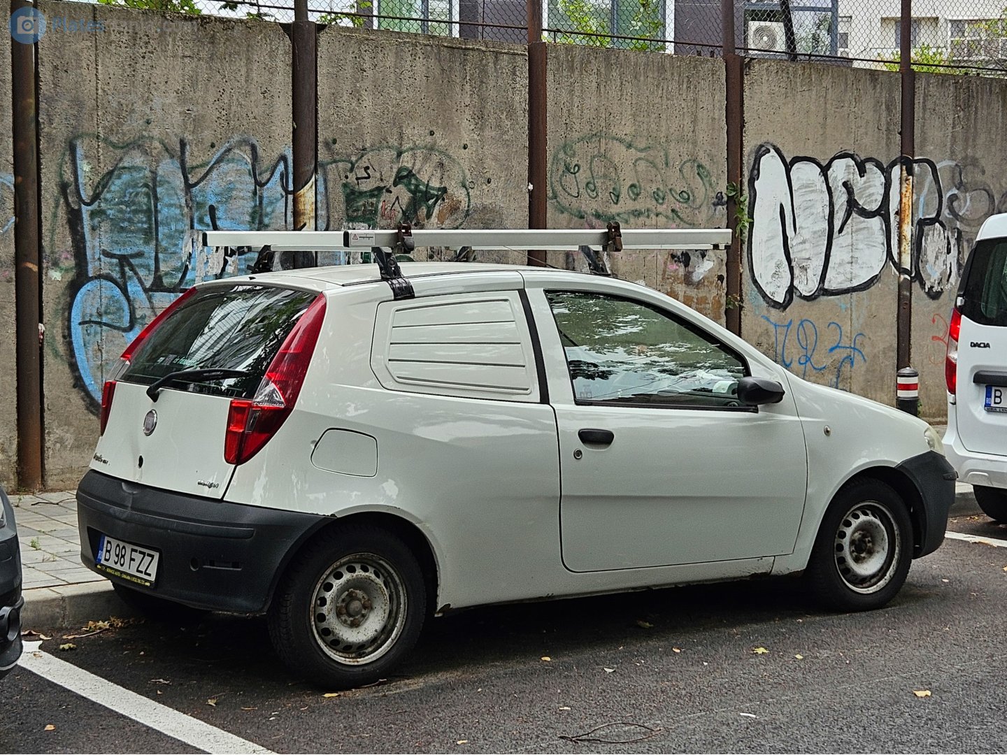B 98 FZZ, FIAT Punto 2nd gen (Classic) 3-door Hatch (188), facelift, 2003–2010