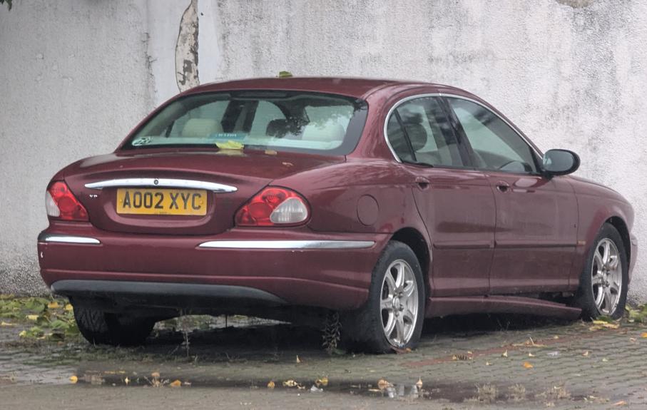 AO02XYC, Jaguar X-Type 1st gen Sedan (X400), 2001–2009