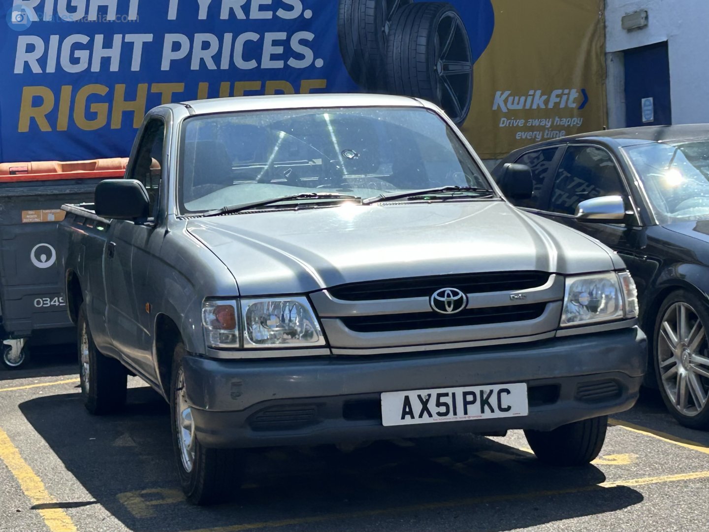 AX51PKC, Toyota Hilux 