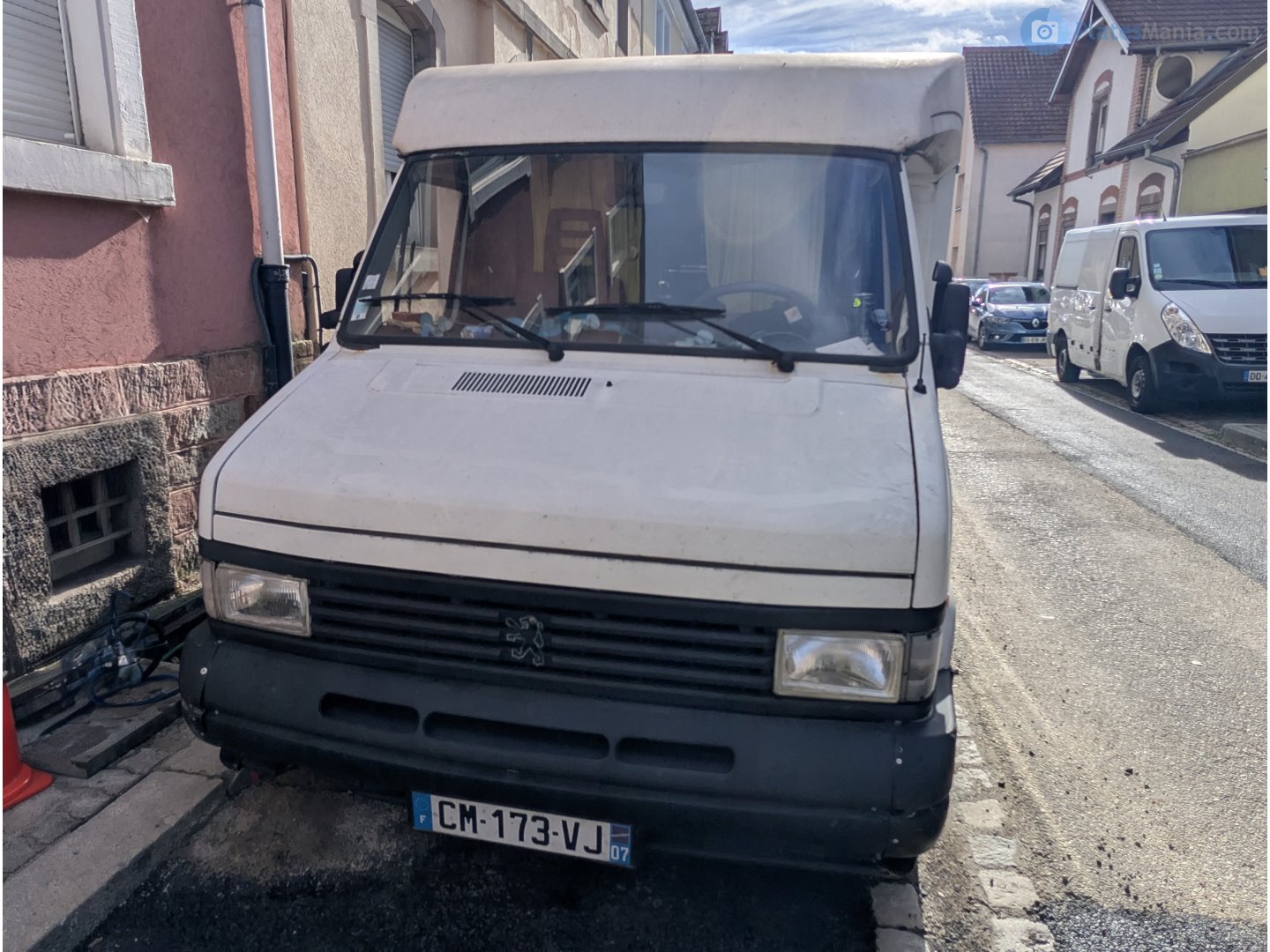 CM-173-VJ, Peugeot J5 1st gen (280), facelift, 1990–1994