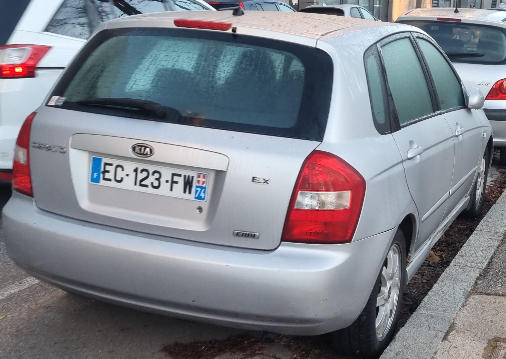 EC-123-FW, Kia Cerato 1st gen Hatch (LD), 2004–2007