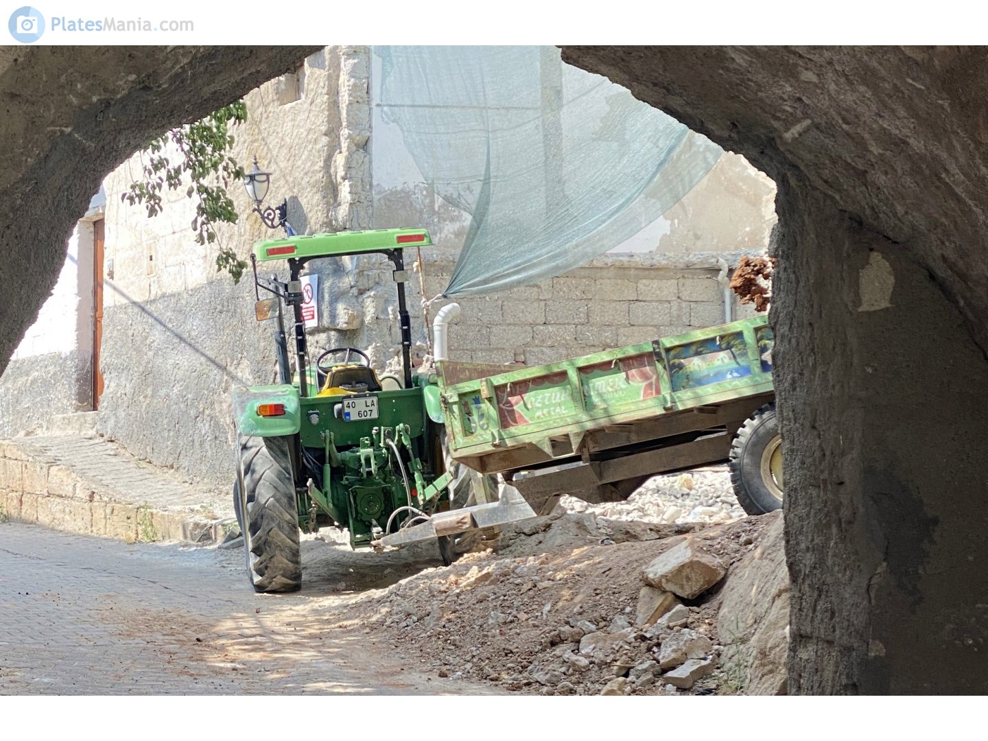 40 LA 607, Regular plates 