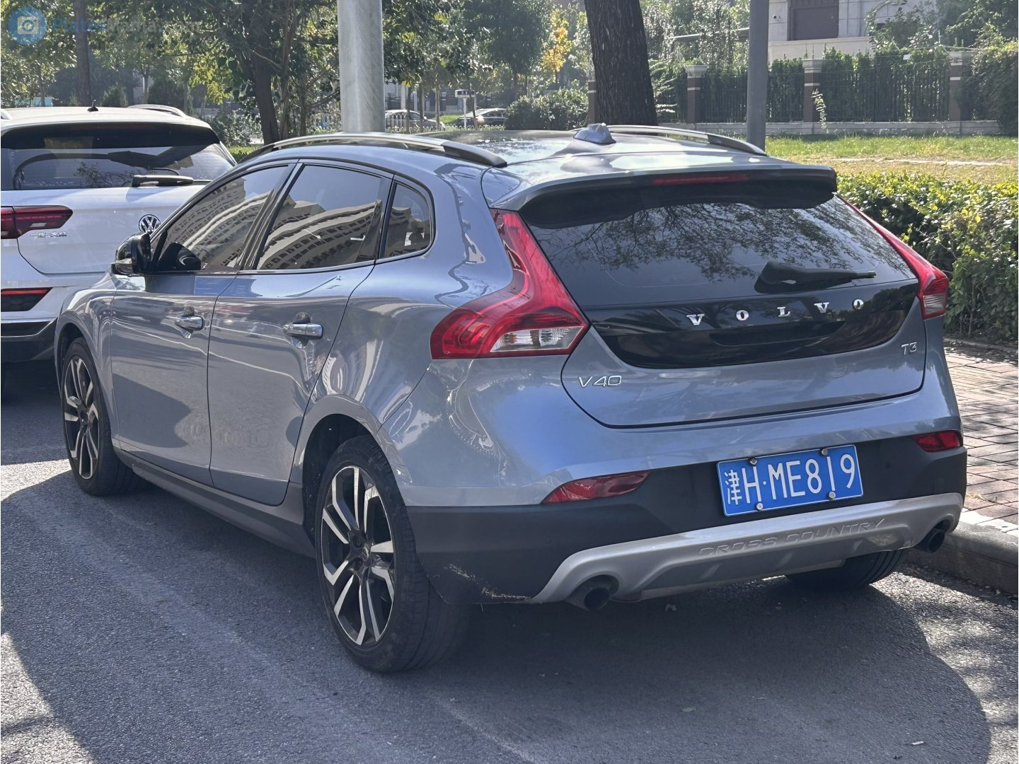 津H·ME819, Volvo V40 2nd gen Cross Country (526), 2013–2019