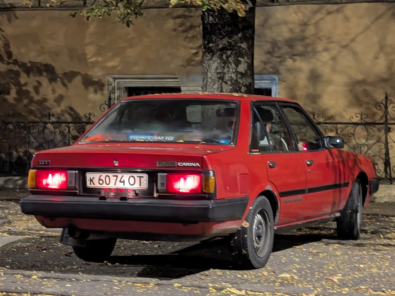 к 6074 ОТ, Toyota Carina 3rd gen Sedan (A60), 1981–1988