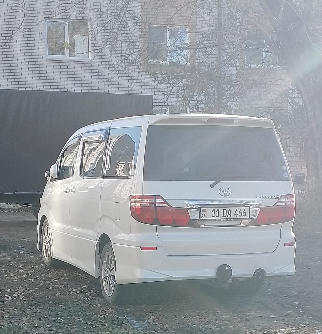 11 DA 466, Toyota Alphard 1st gen (G/V) (AH10), 2002–2008