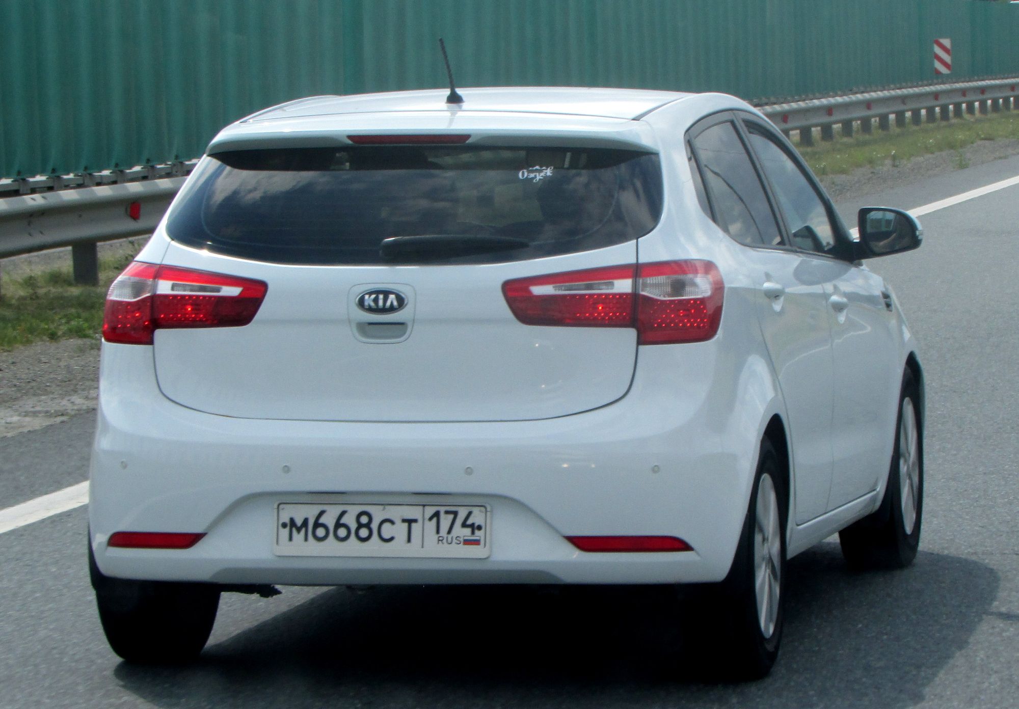 м 668 ст 174, Kia Rio 3rd gen Hatch (QB; CIS-market), 2012–2015