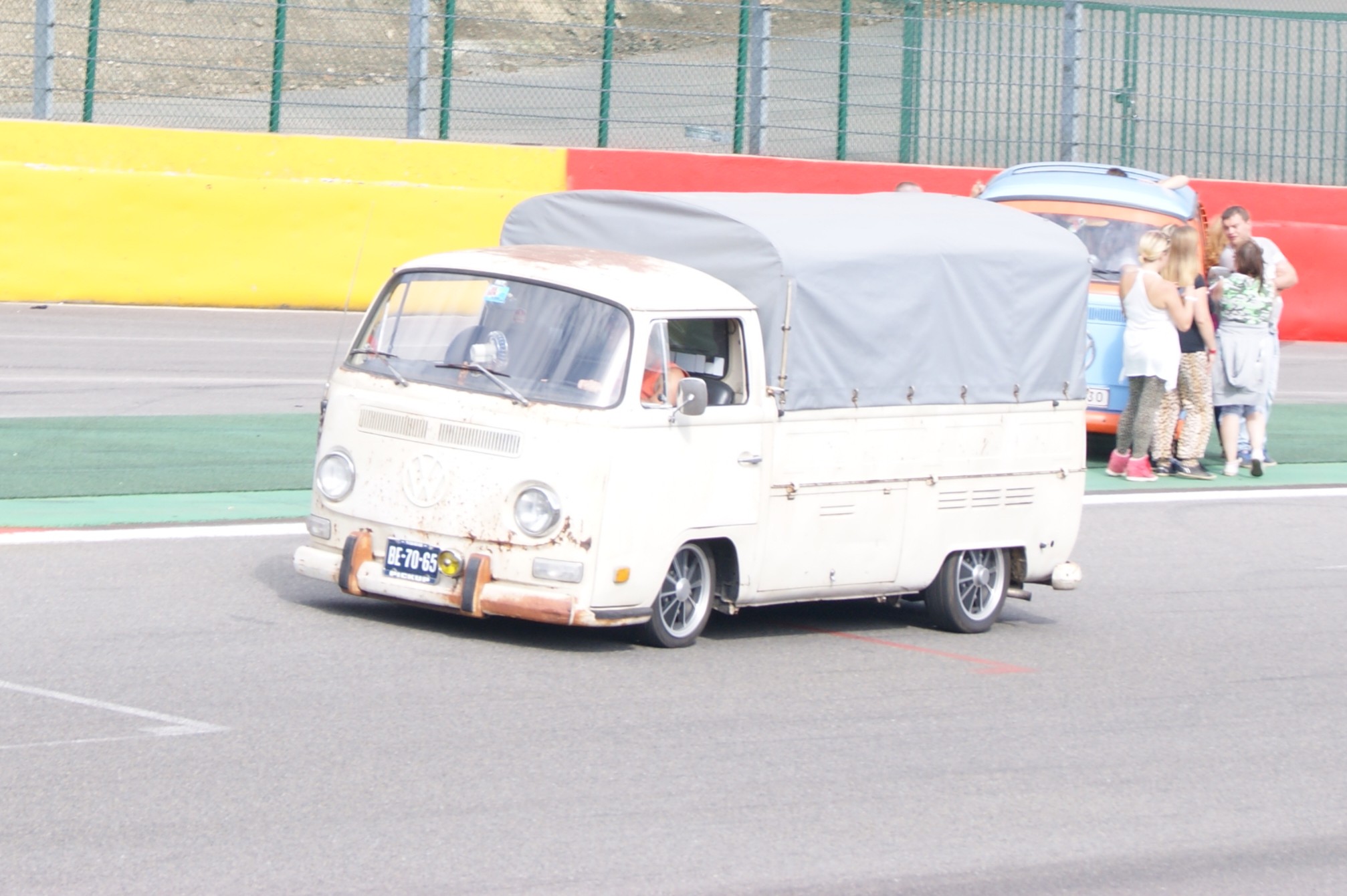 BE-70-65, Volkswagen Transporter 2nd gen Pickup (T2a), 1967–1972