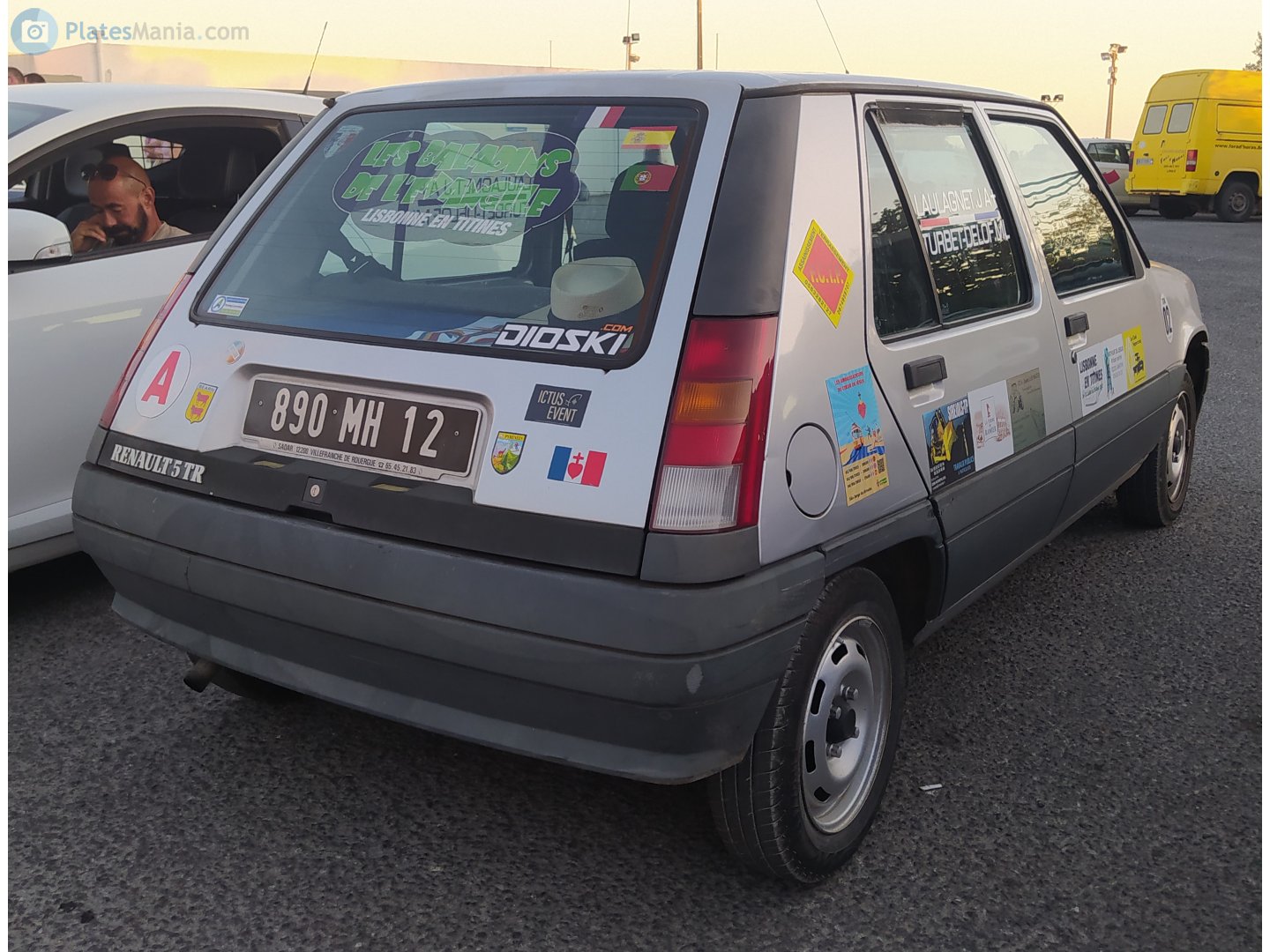 890 MH 12, Renault 5 2nd gen Supercinq 5-door Hatch (B40), 1984–1996