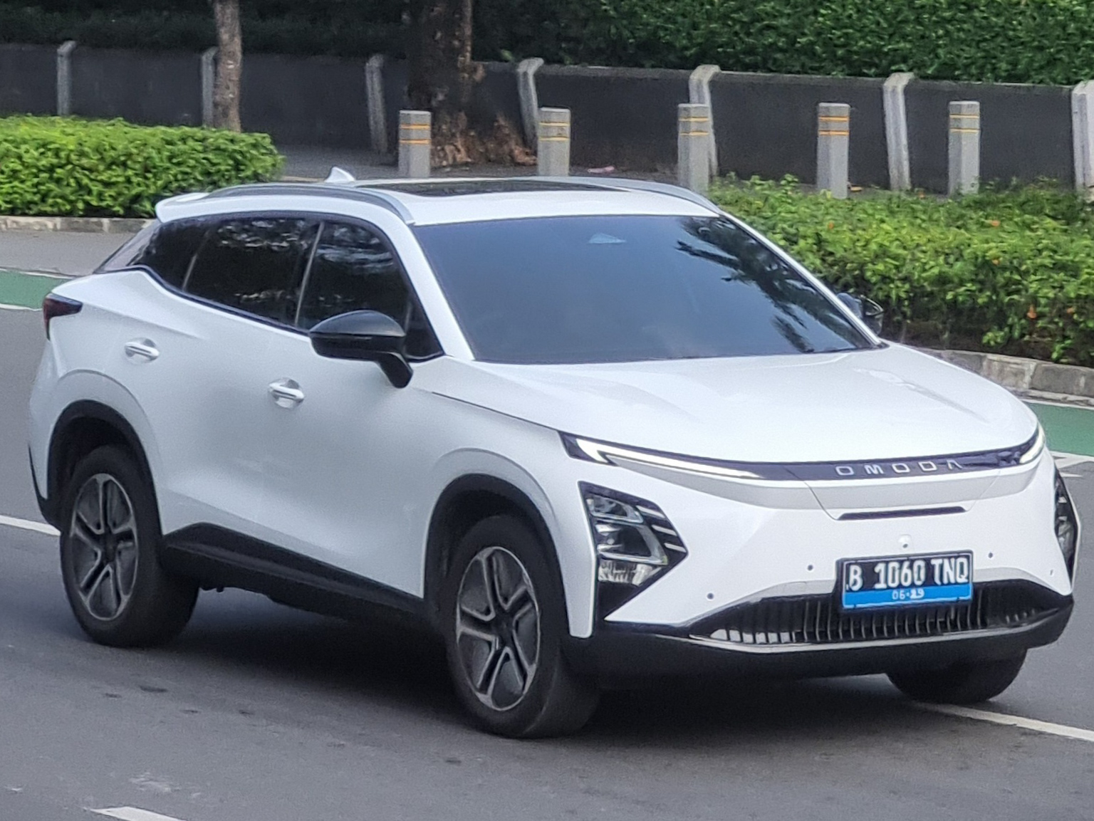 B 1060 TNQ, Omoda C5 1st gen EV, 2023–