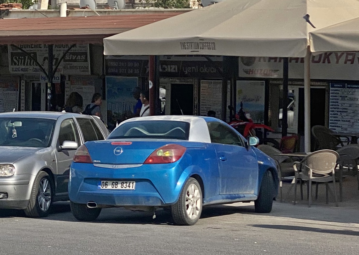 06 GB 8341, Opel Tigra 2nd gen TwinTop (B; X04), 2004–2010