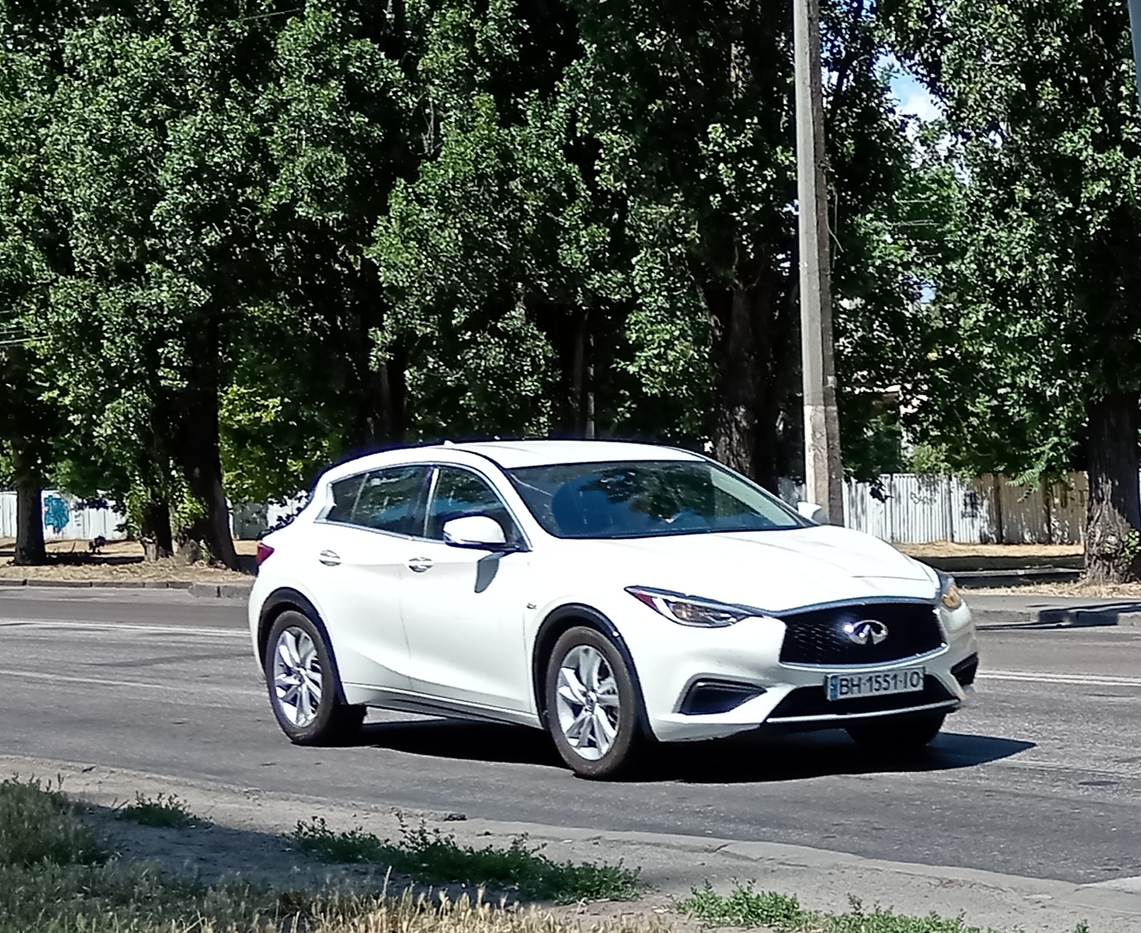BH 1551 IO, Infiniti QX30 1st gen (H15), 2016–2019