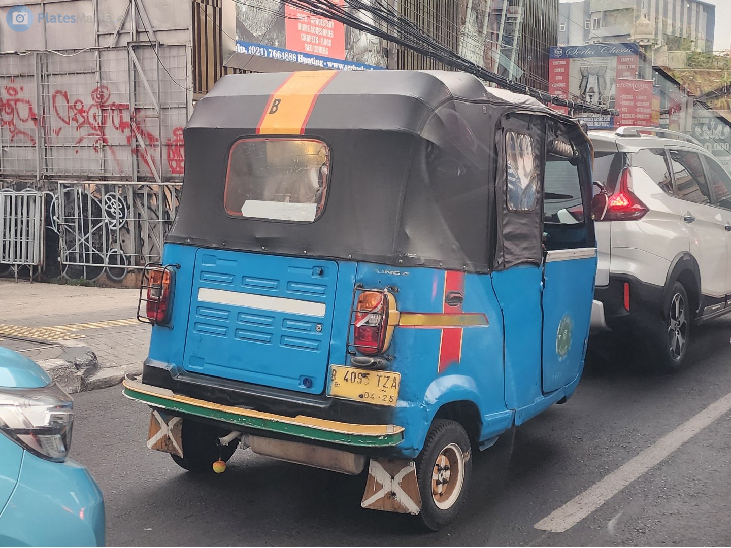 B 4095 TZA, TVS King 