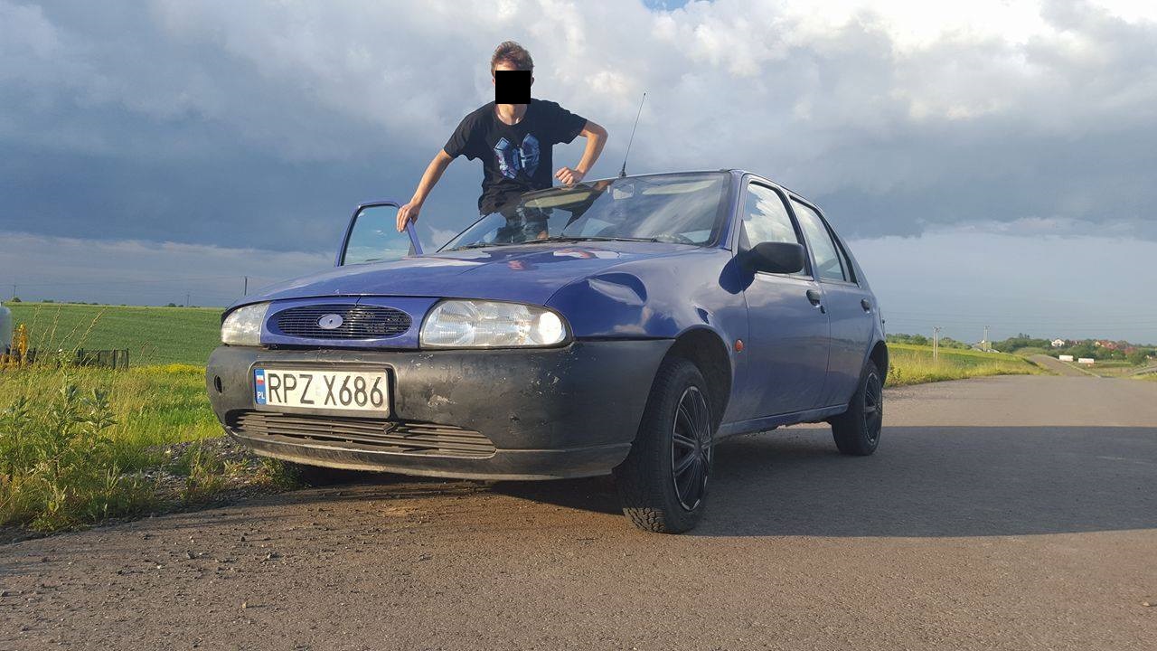 RPZ X686, Ford Fiesta 4th gen 5-door Hatch (JBS; BE91), 1995–1999