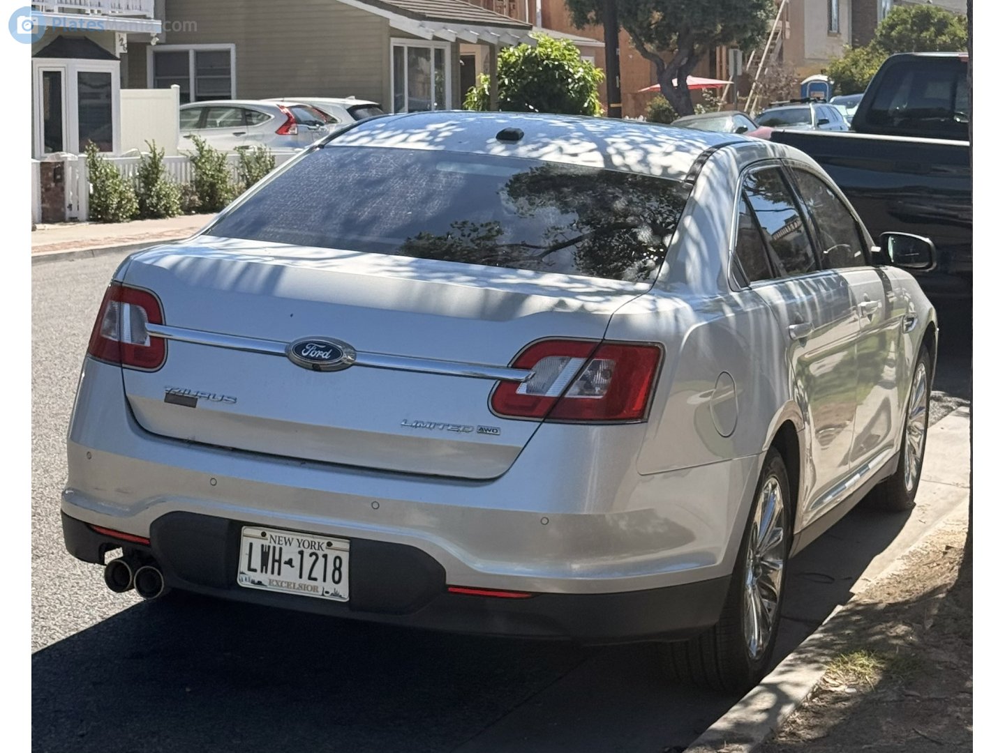 LWH-1218, Ford Taurus 6th gen (D258), 2009–2012