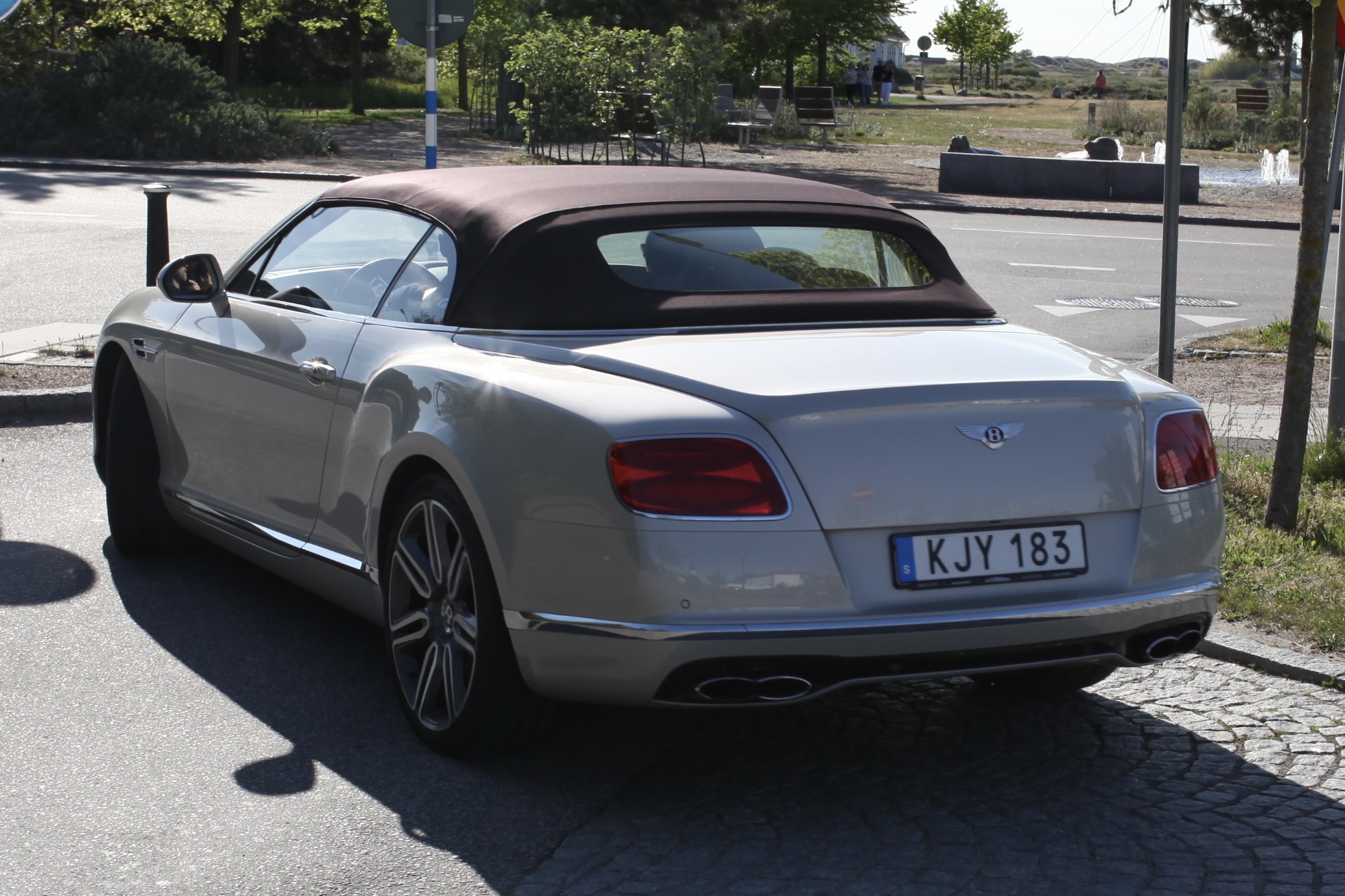 KJY 183, Bentley Continental 5th gen GTC, 2011–2019