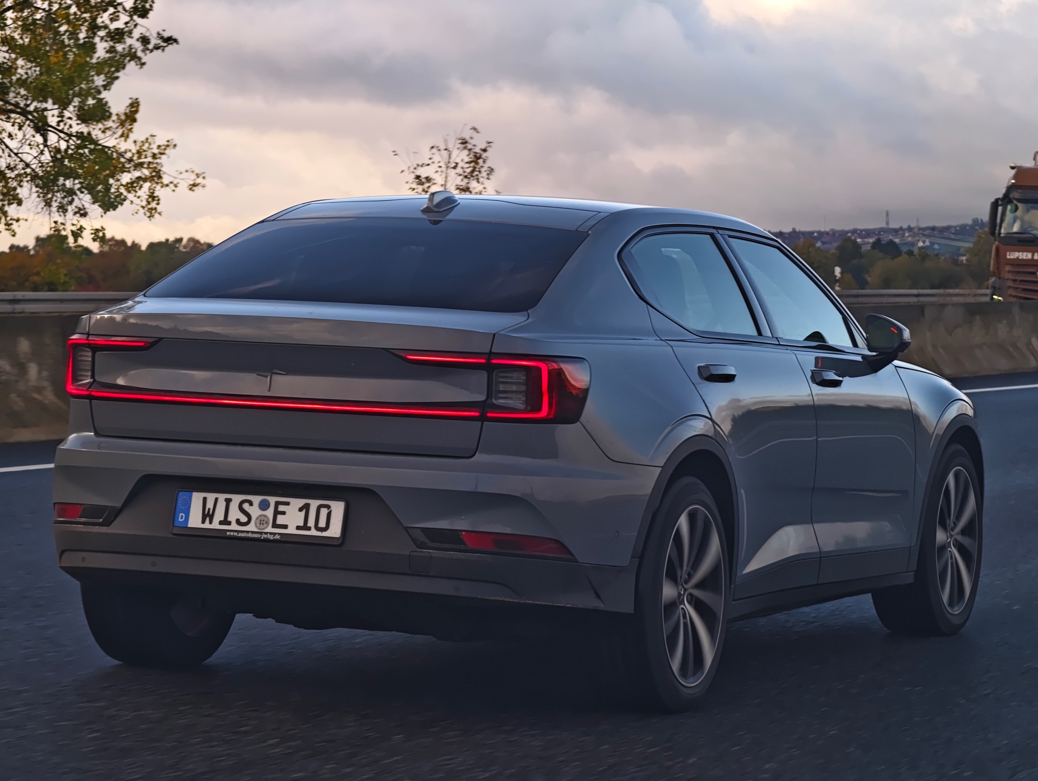 WIS E 10, Polestar 2 1st gen, 2019–