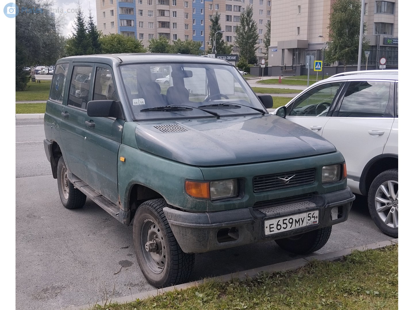 е 659 му 54, UAZ 3162 Симбир 2000–2005