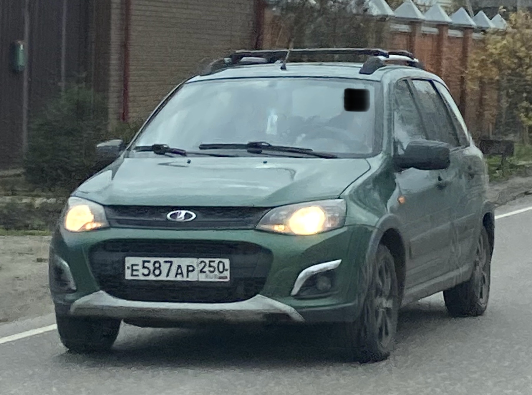 е 587 ар 250, Lada (VAZ) 2194 Kalina/Granta 2194 Kalina Cross, 2014–2018