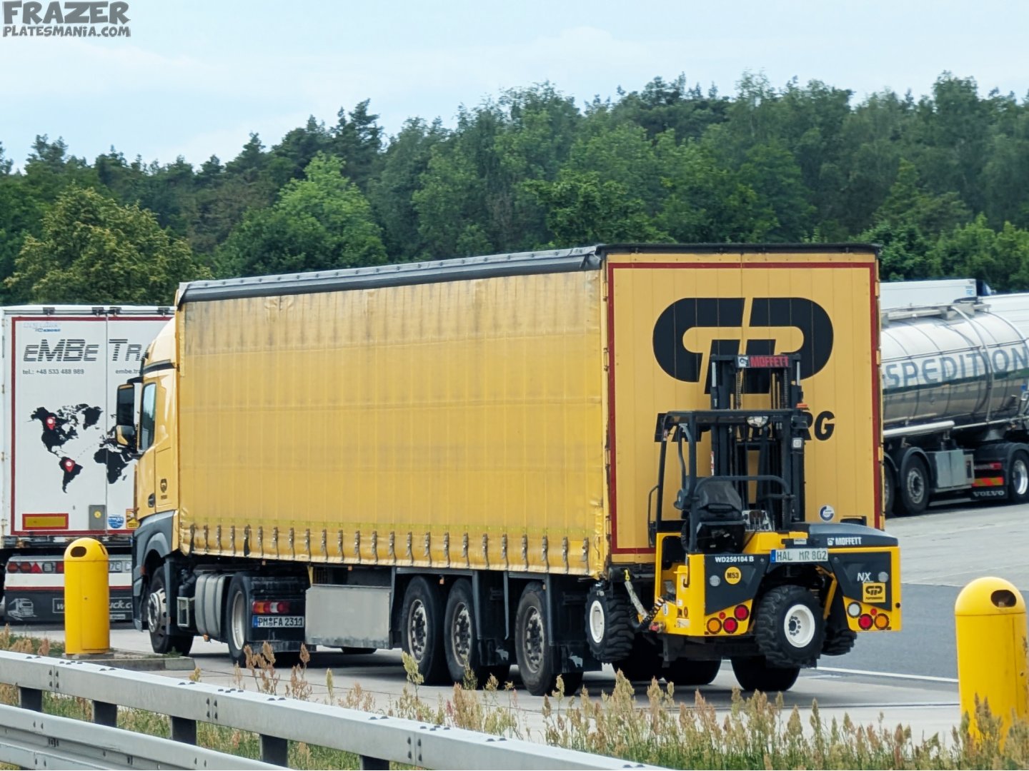 HAL MR 802, Schmitz SCS 