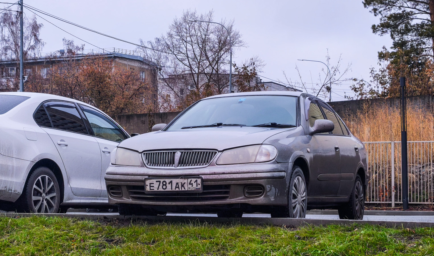 е 781 ак 41, Nissan Bluebird Sylphy 1st gen (G10), 2000–2005