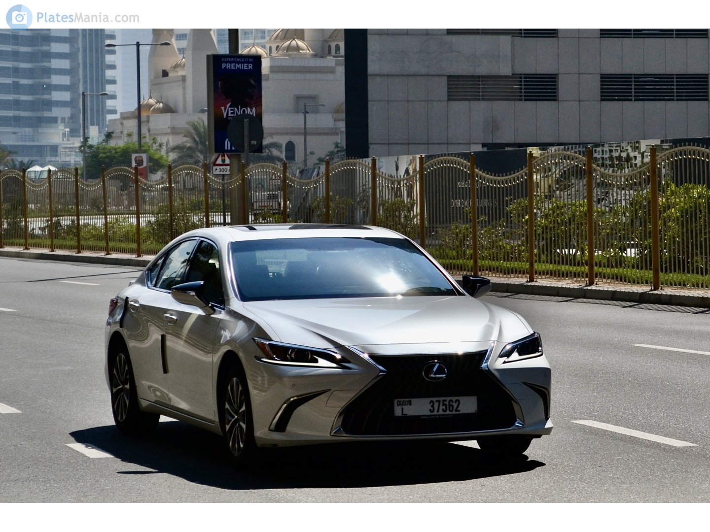 L 37562, Lexus ES 7th gen (XZ10), 2018–