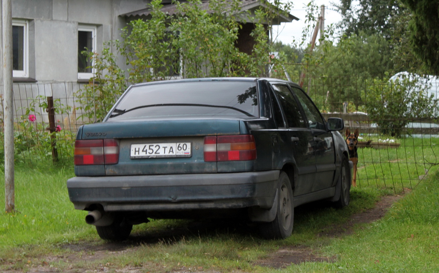 н 452 та 60, Volvo 850 1st gen Sedan (854), 1991–1994
