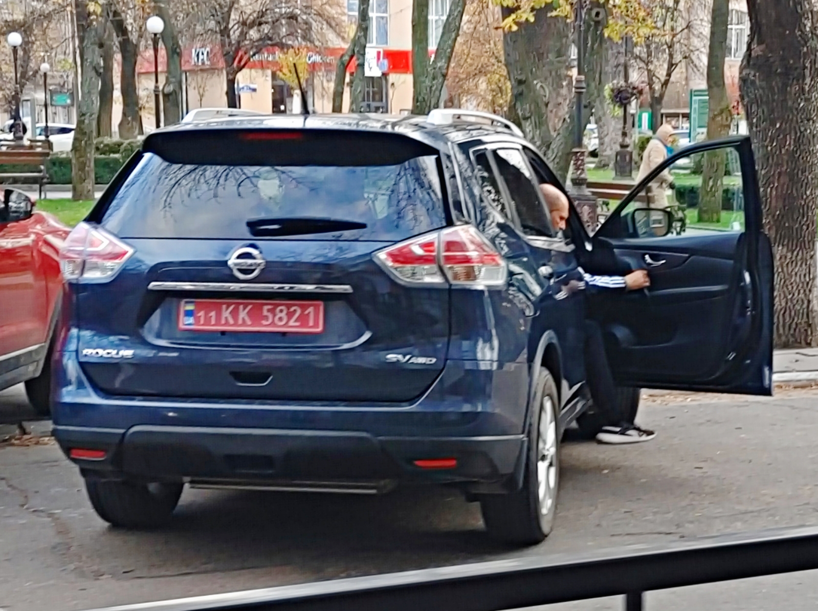 11 KK 5821, Nissan Rogue 2nd gen (T32), 2013–2016